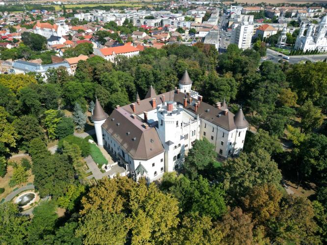 vár, kastély