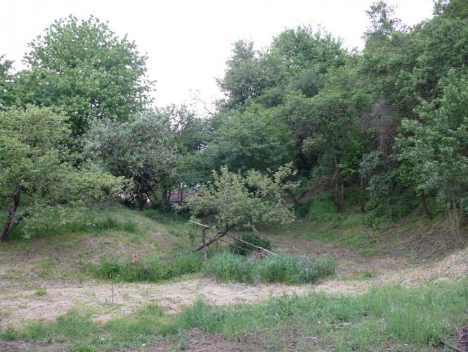 Vár