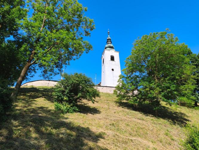 Erődített templom
