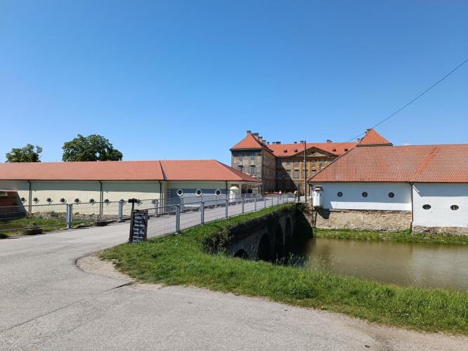 vár - kastély