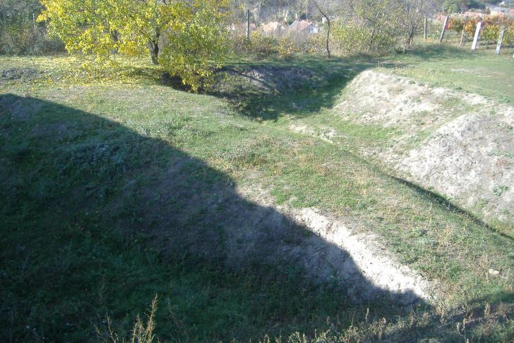 Bottyánvár, kuruc kori sáncok