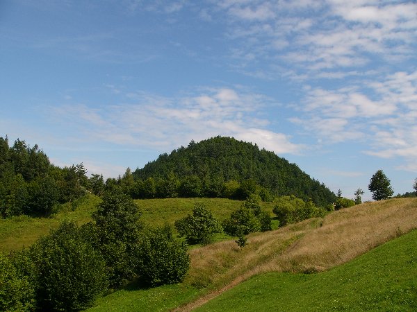 Vár