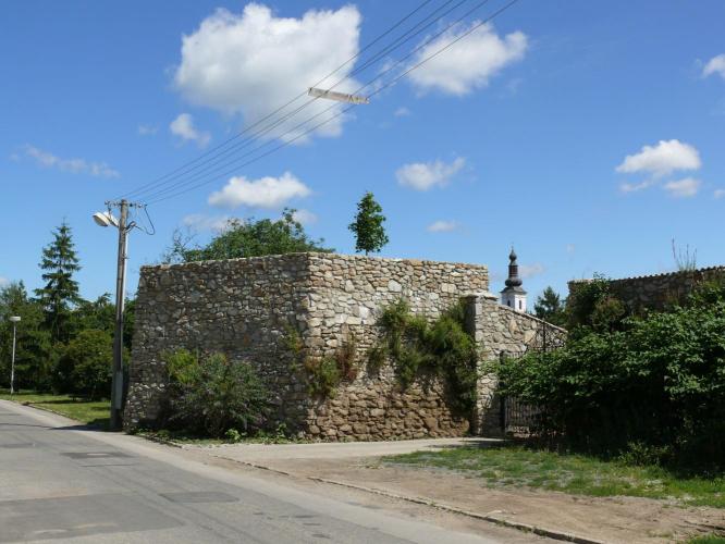 Városfalak