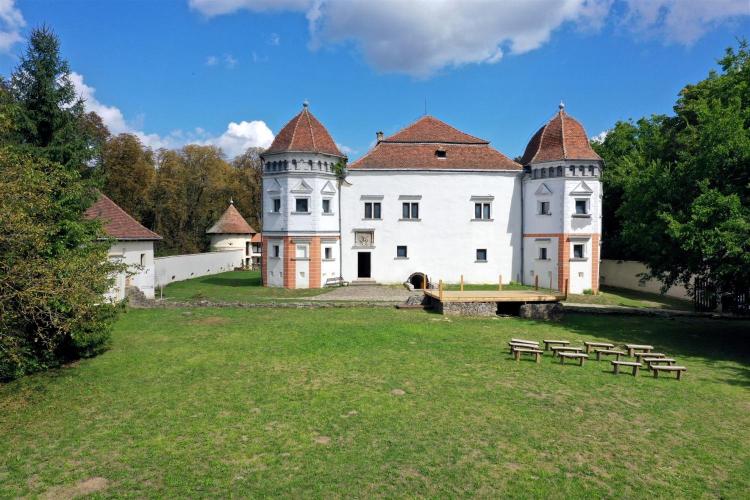 Kastély