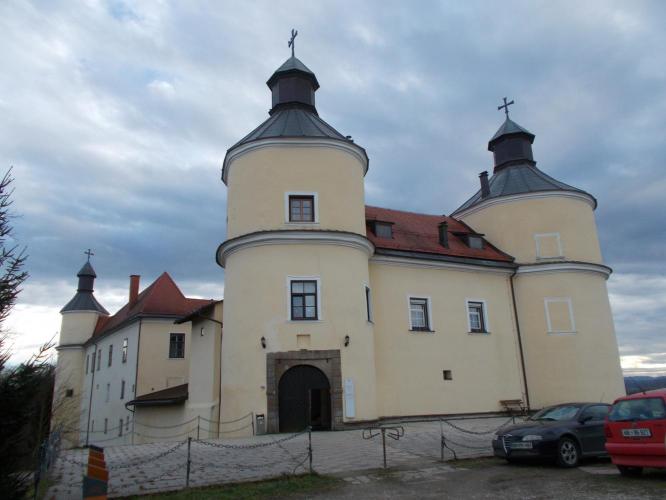 Várkastély