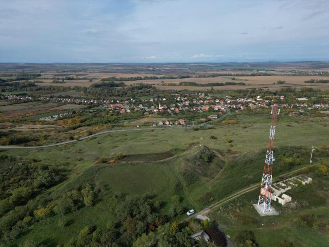 Várdomb