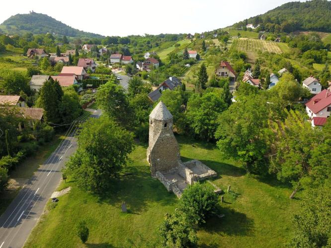Avasi - Réhely templomrom