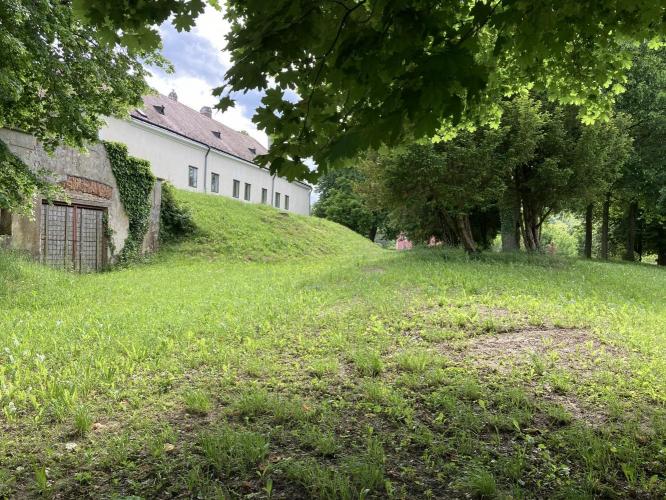 Vár (Deák-kúria)